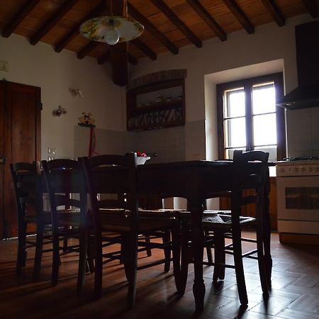 Вилла Agriturismo La Disperata Сан-Куйрико-д'Орча Экстерьер фото